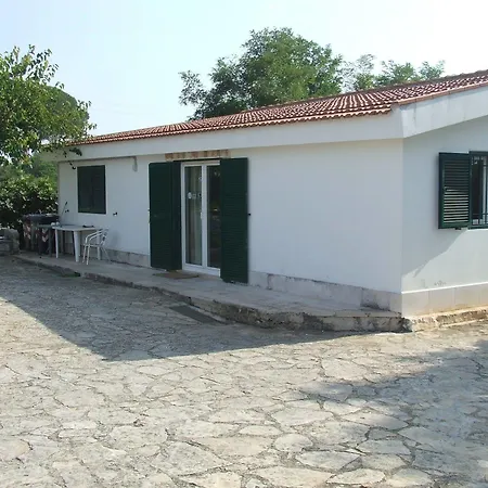 Dimora Del Sole Bed & Breakfast 3*